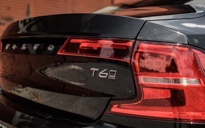 Volvo S90 cena 115000 przebieg: 115000, rok produkcji 2017 z Warszawa małe 211